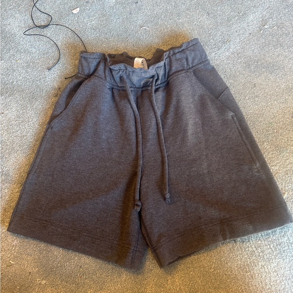 lululemon athletica Pants - Lululemon Hello Sunday Short size 2